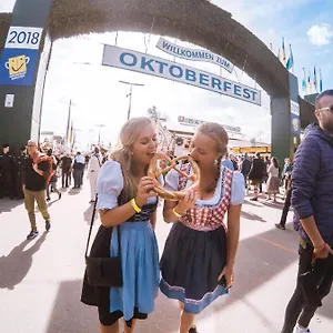 oktoberfest-on-a-budget-munich.getmunichhotels.com/
