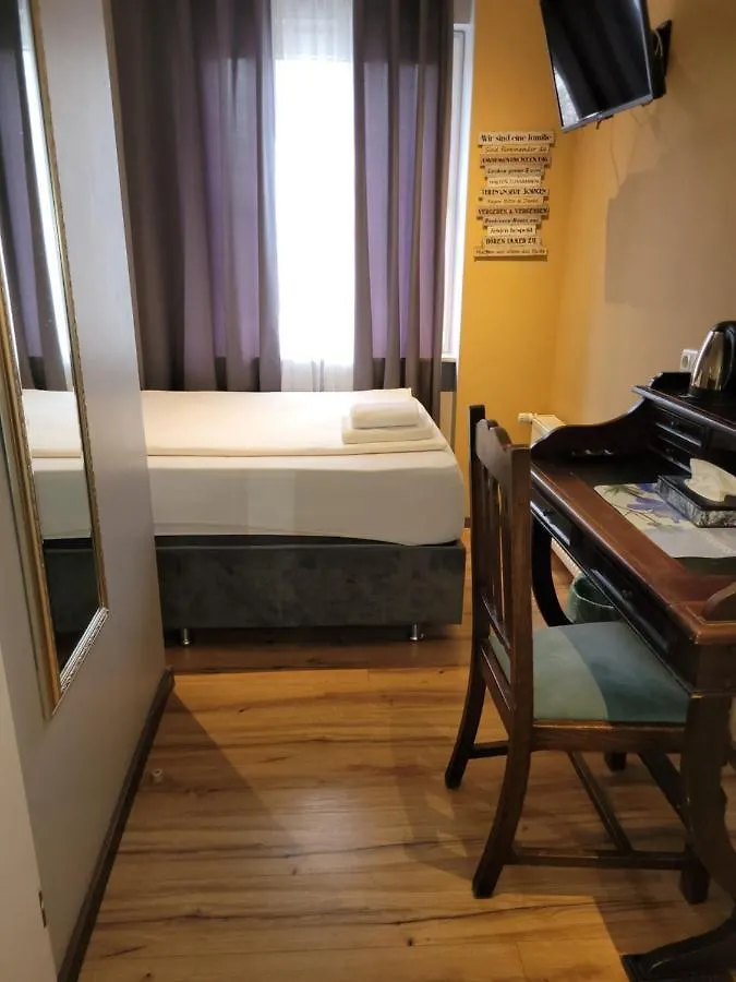 Hotel Franken An Der Messe Frankfurt am Main