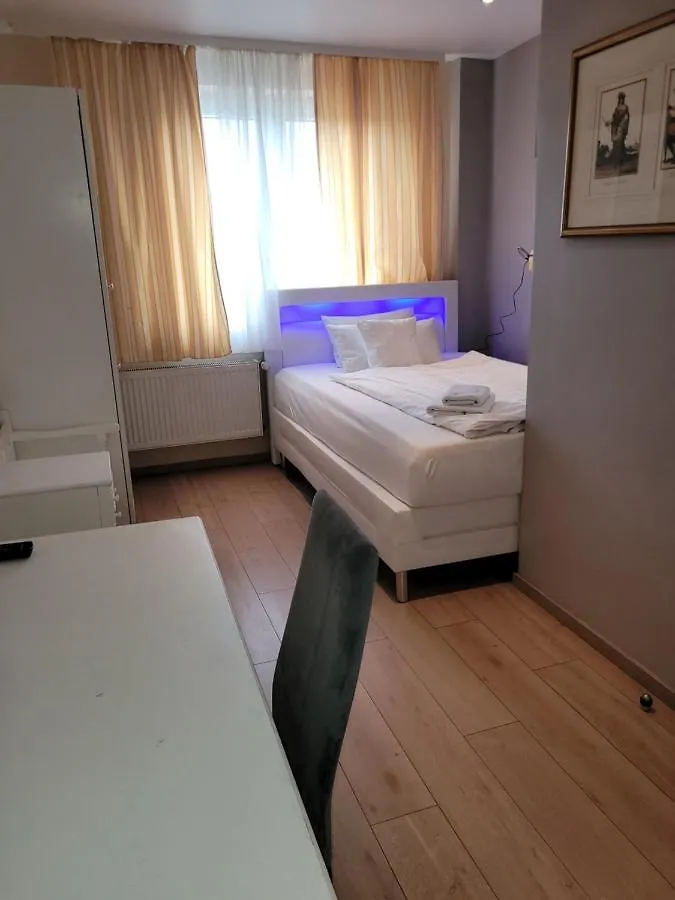 ***  Hotel Franken An Der Messe Frankfurt am Main Germany